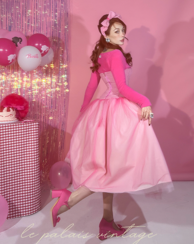 Le Palais Barbie pink girl bow fishbone corset + pleated skirt